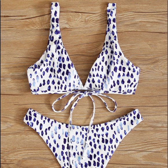 Blue and white leopard bikini - Picture 2 of 5